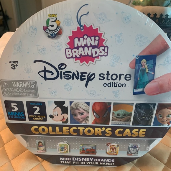 Mini Brands Disney store edition! Collectors case. 5 minis and inc. 2 exclusive - Picture 4 of 5